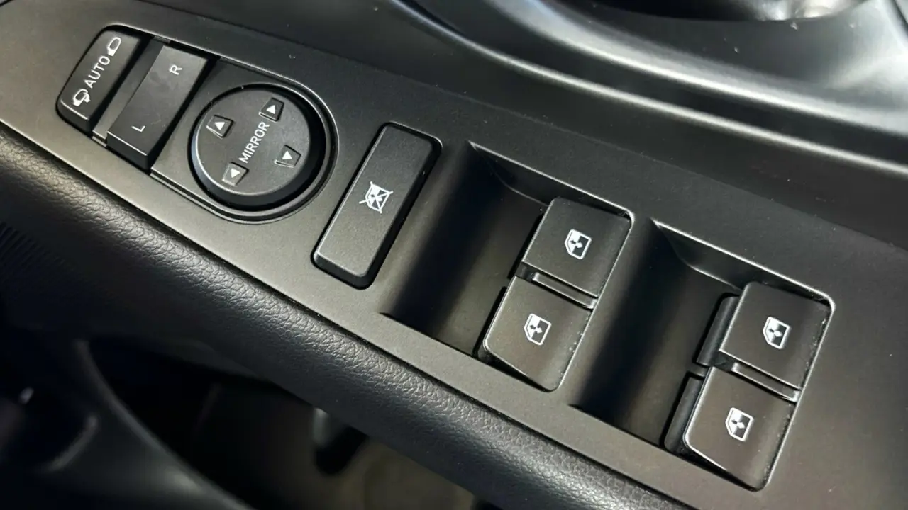 2022 HYUNDAI i30 Gallery Image 17