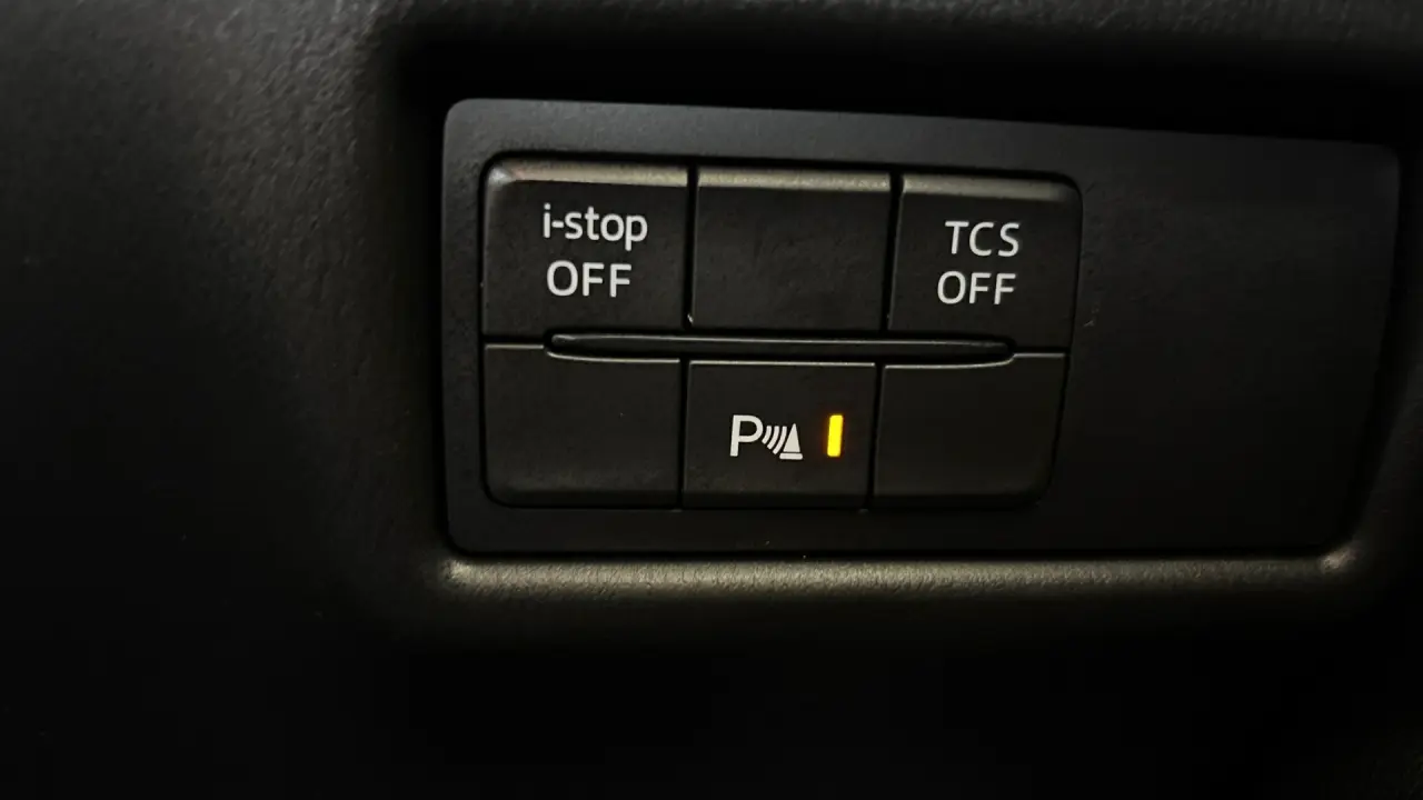 2018 MAZDA CX-5 Gallery Image 16