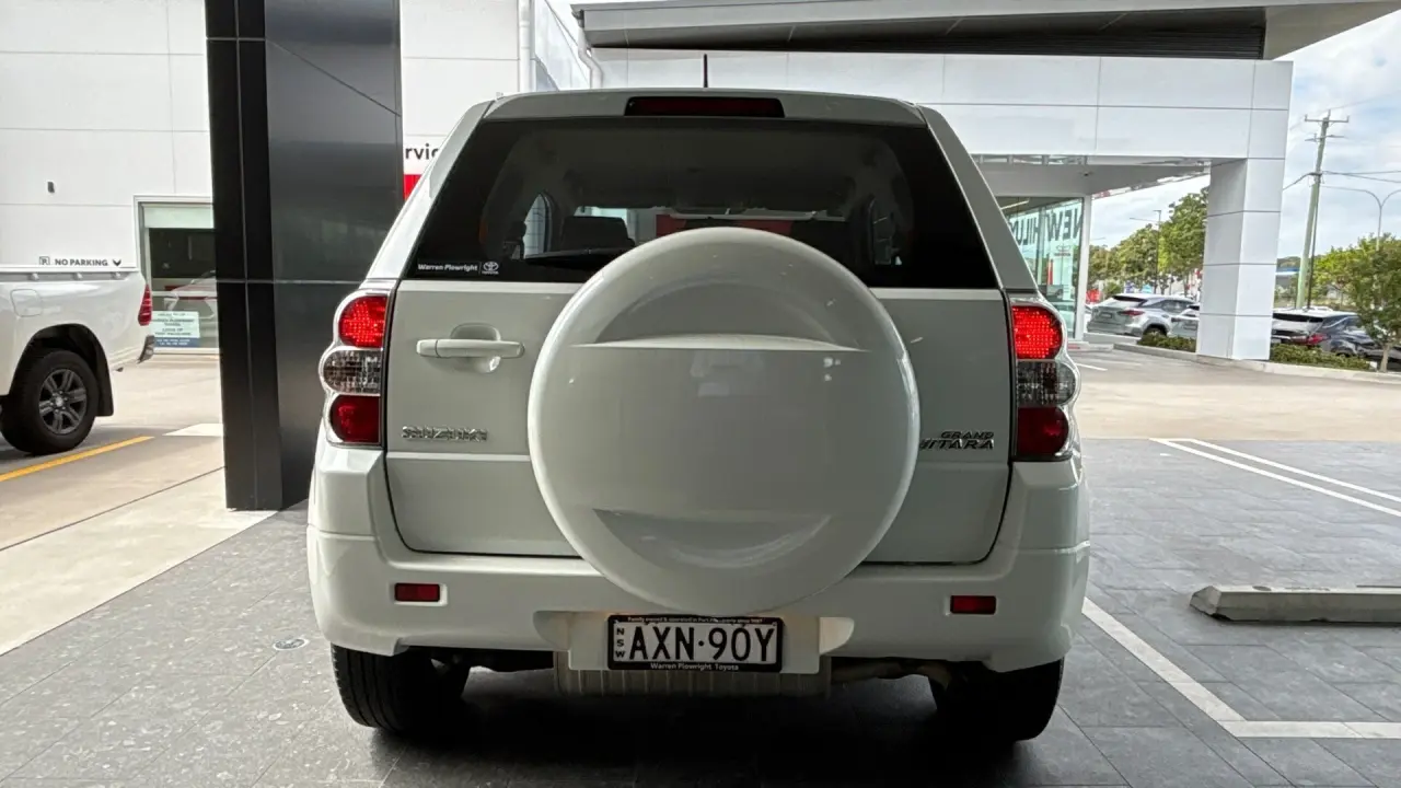 2017 SUZUKI GRAND VITARA Gallery Image 5