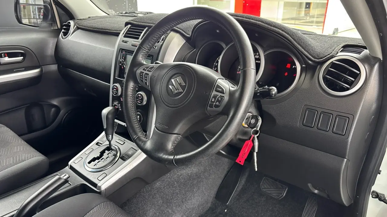 2017 SUZUKI GRAND VITARA Gallery Image 8