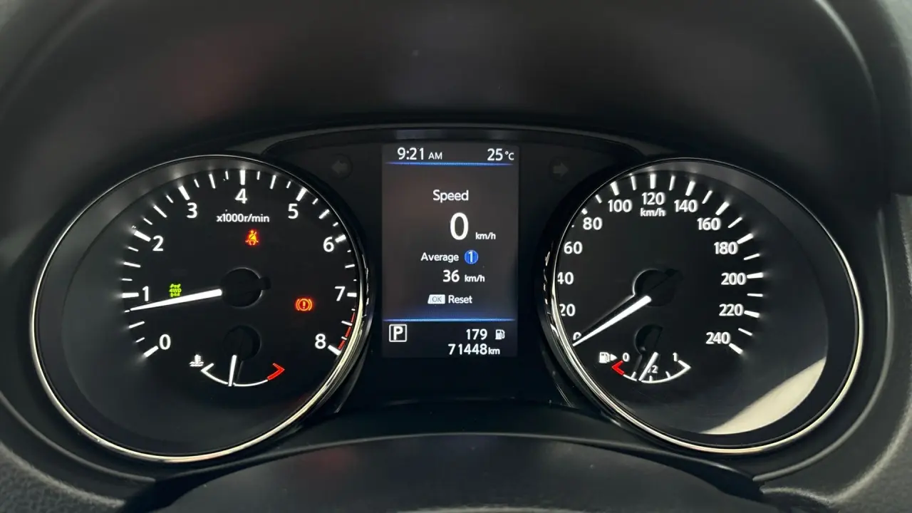 2021 NISSAN X-TRAIL Gallery Image 11