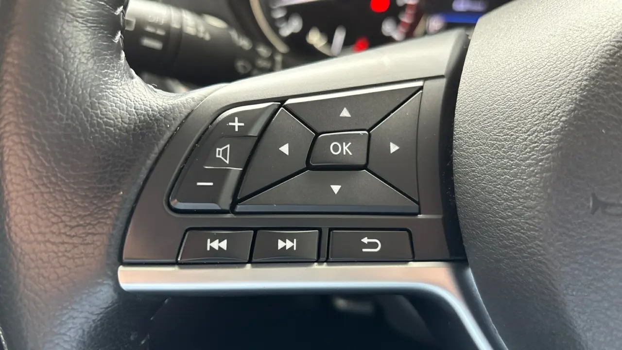 2021 NISSAN X-TRAIL Gallery Image 15