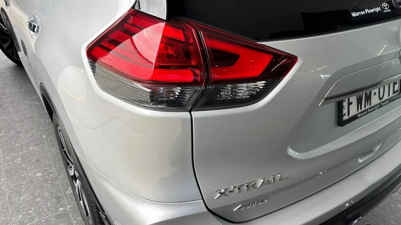 2021 NISSAN X-TRAIL Gallery Image 4