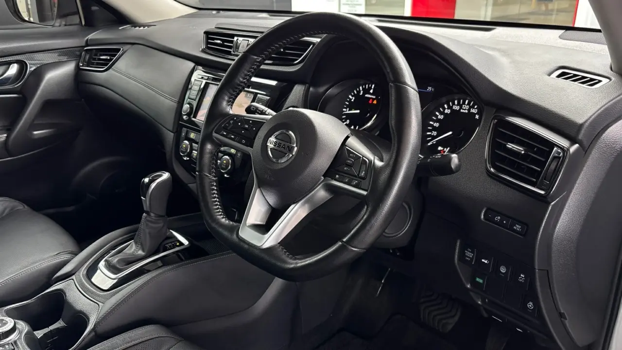 2021 NISSAN X-TRAIL Gallery Image 9