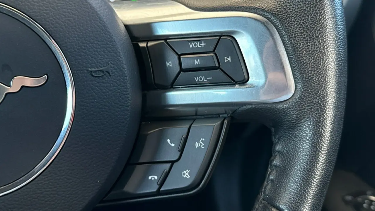 2016 FORD MUSTANG Gallery Image 15