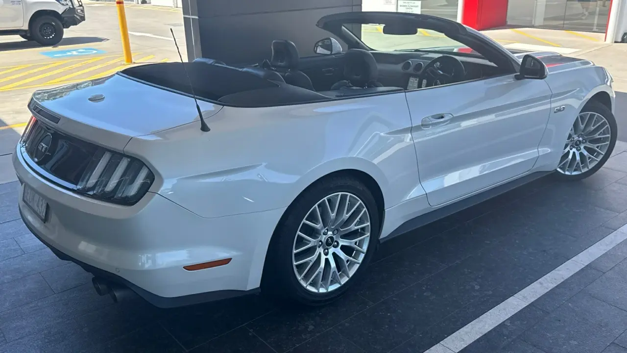 2016 FORD MUSTANG Gallery Image 6