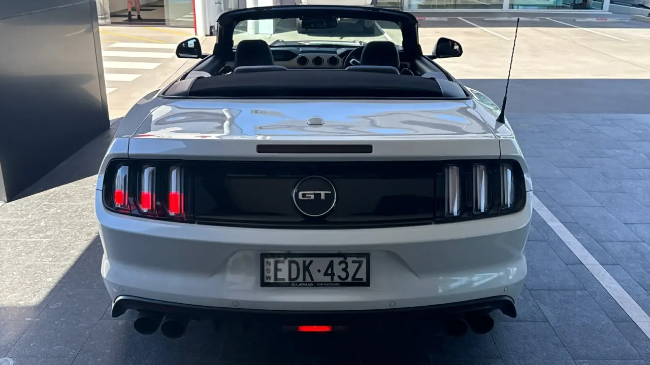 2016 FORD MUSTANG Gallery Image 7