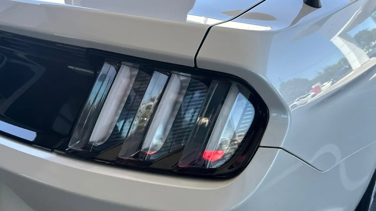 2016 FORD MUSTANG Gallery Image 8