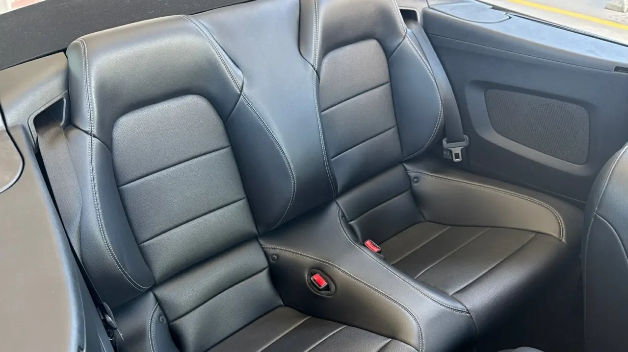 2016 FORD MUSTANG Gallery Image 9