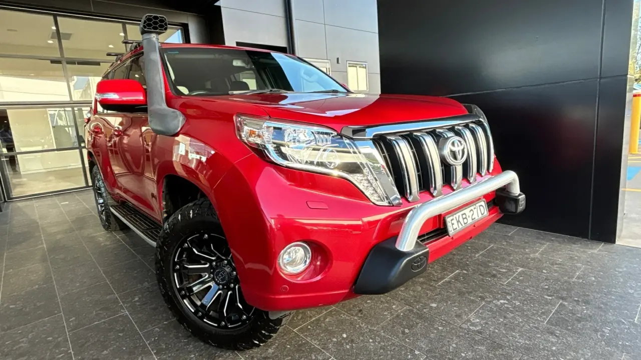 2017 Toyota Prado Gallery Image 1