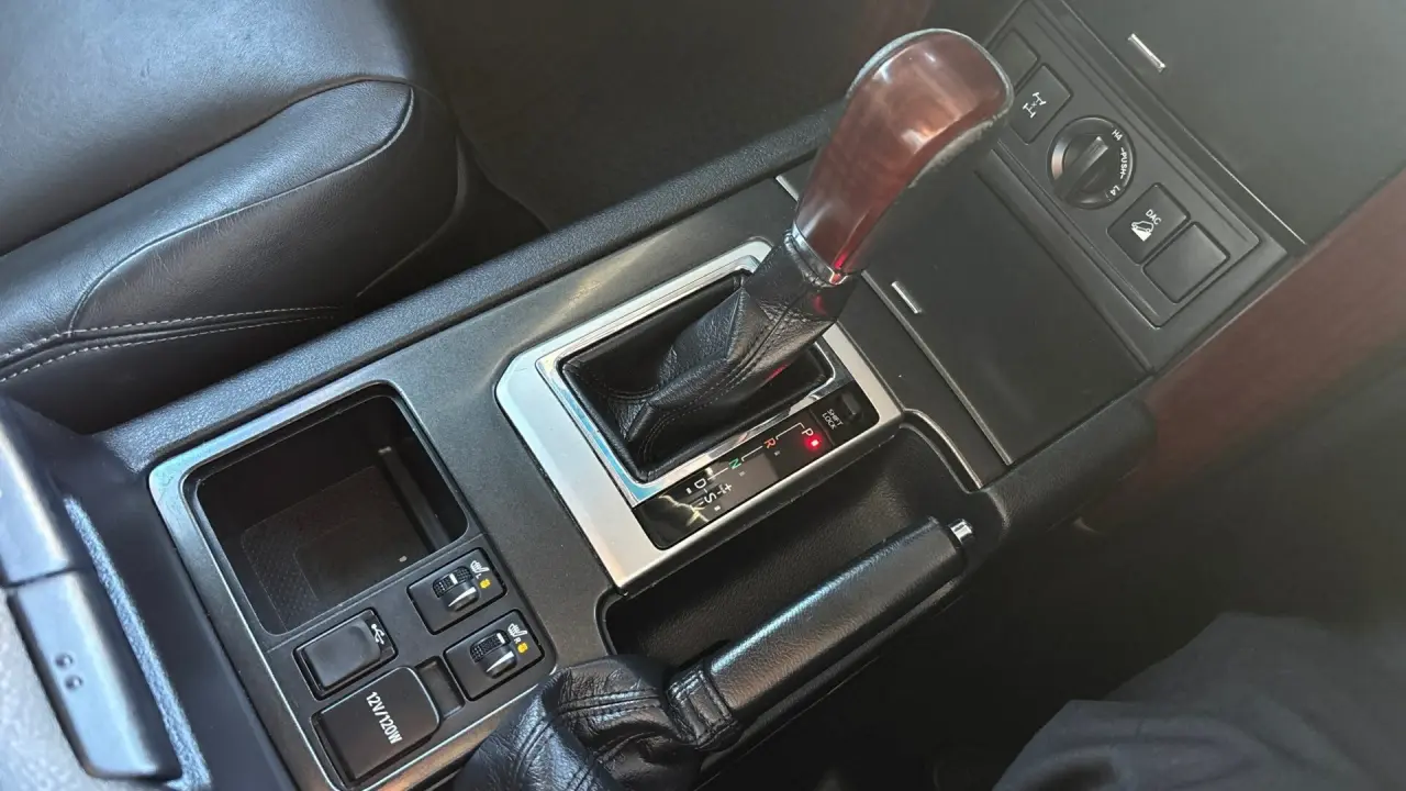 2017 Toyota Prado Gallery Image 14