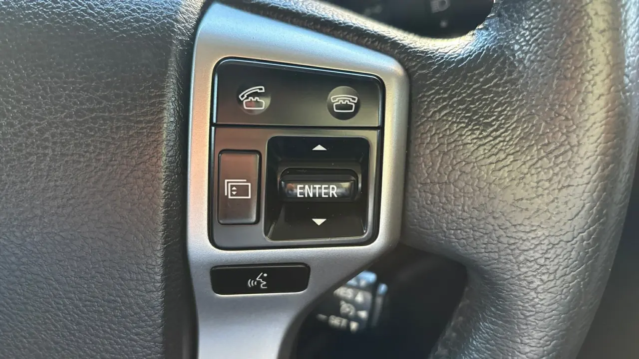 2017 Toyota Prado Gallery Image 16