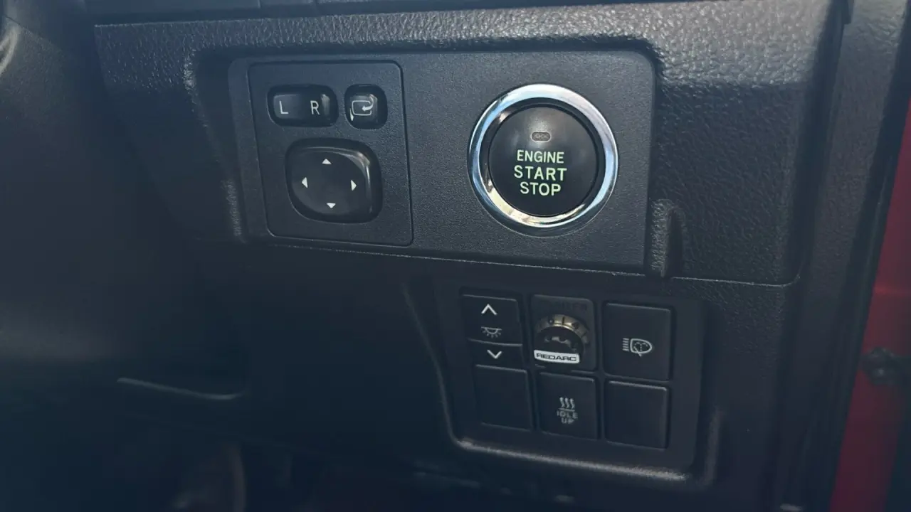 2017 Toyota Prado Gallery Image 18