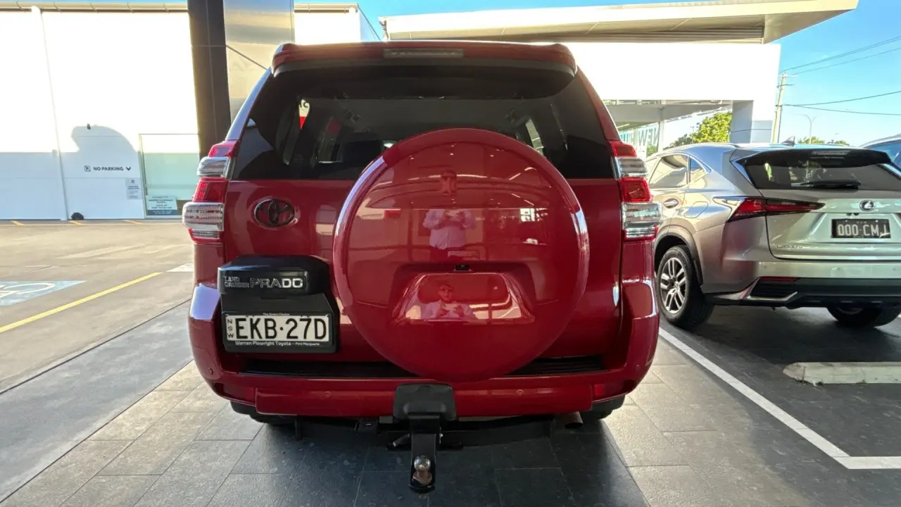 2017 Toyota Prado Gallery Image 5