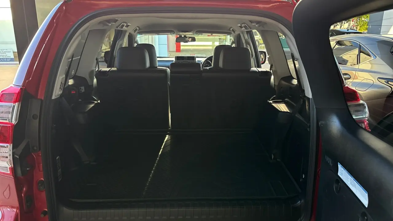 2017 Toyota Prado Gallery Image 6