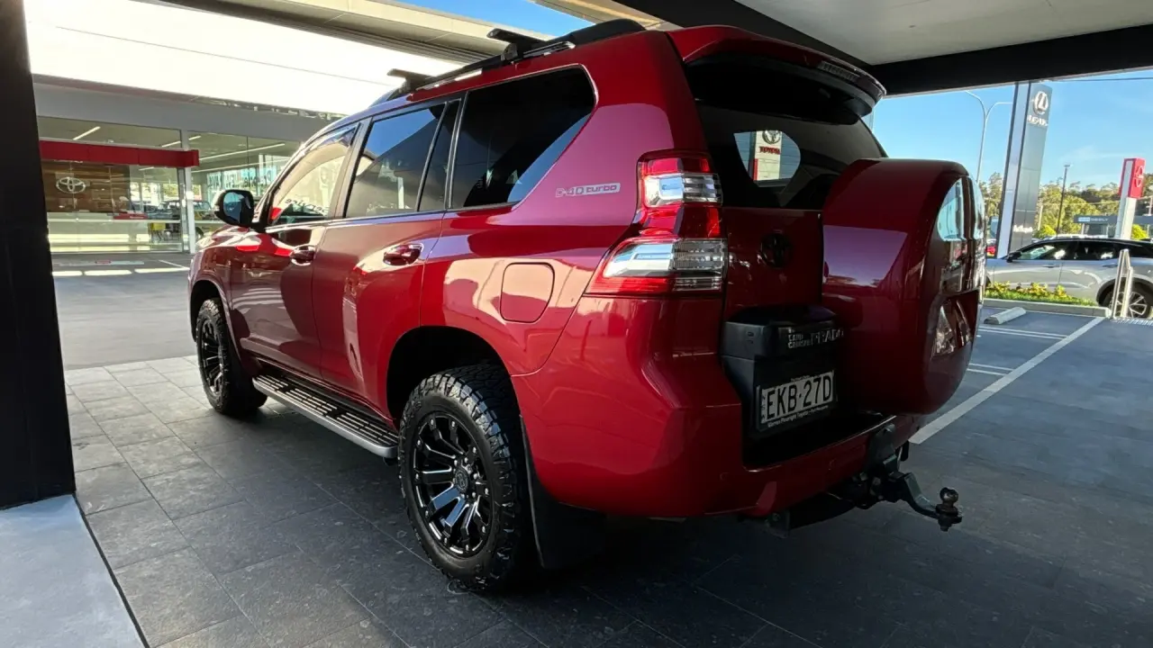 2017 Toyota Prado Gallery Image 7