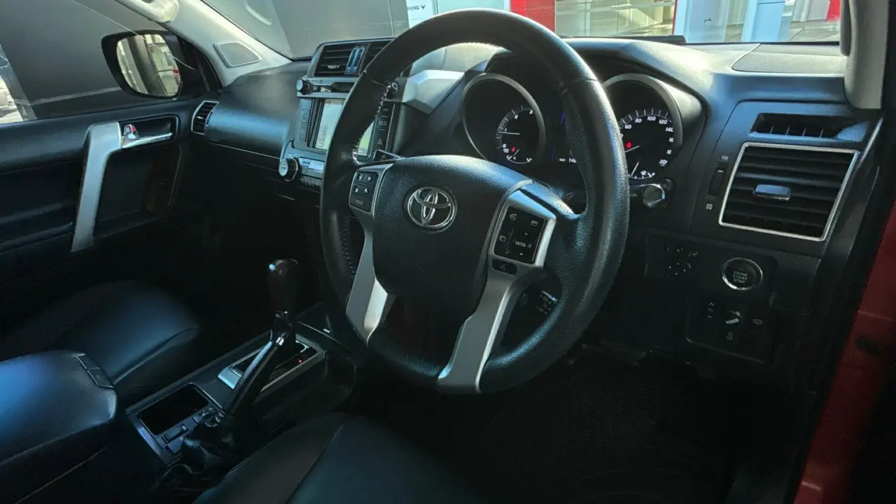 2017 Toyota Prado Gallery Image 9
