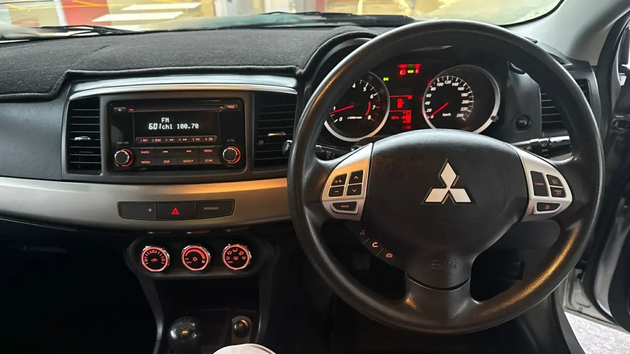 2014 MITSUBISHI LANCER Gallery Image 10
