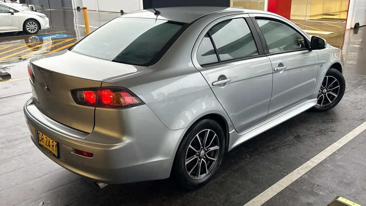 2014 MITSUBISHI LANCER Gallery Image 4