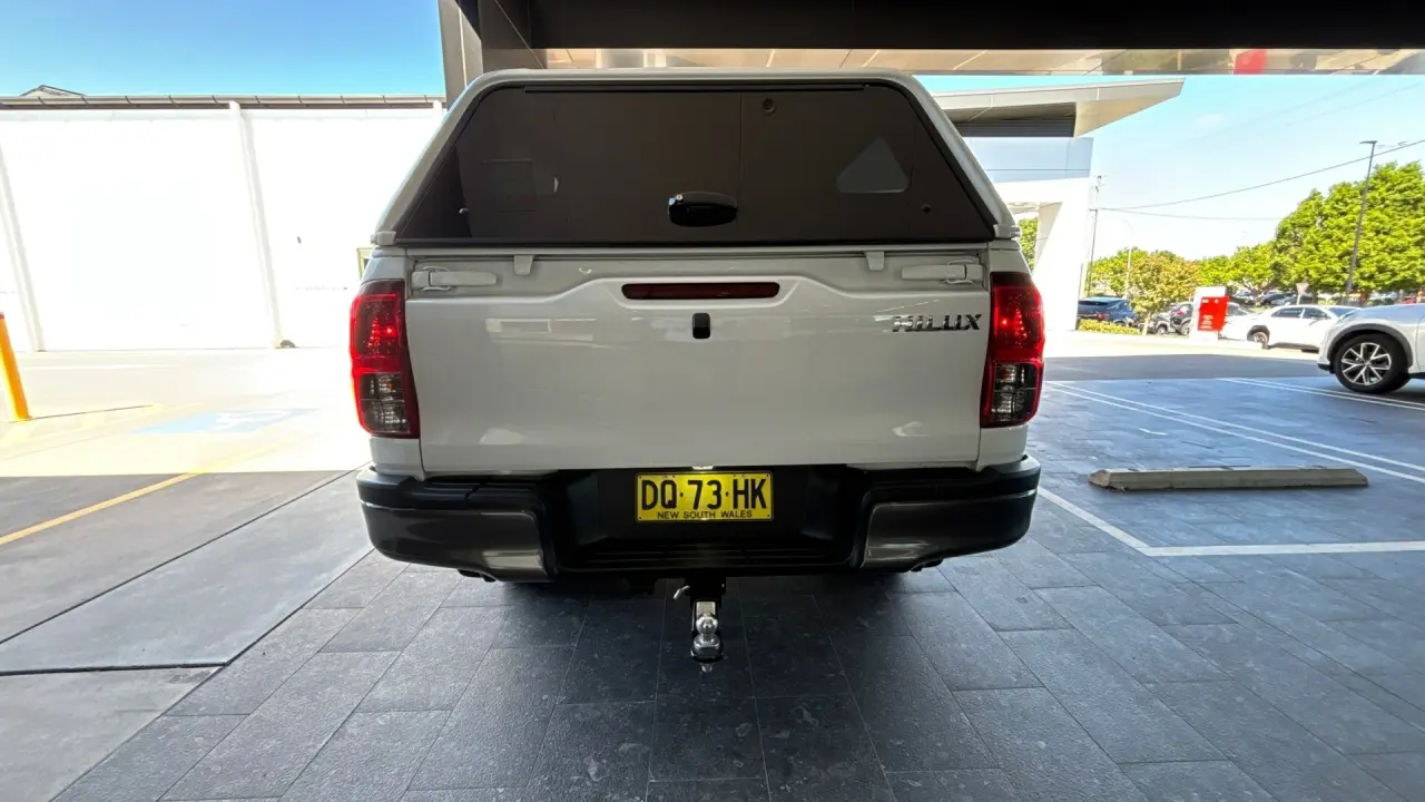 2021 Toyota Hilux Gallery Image 5