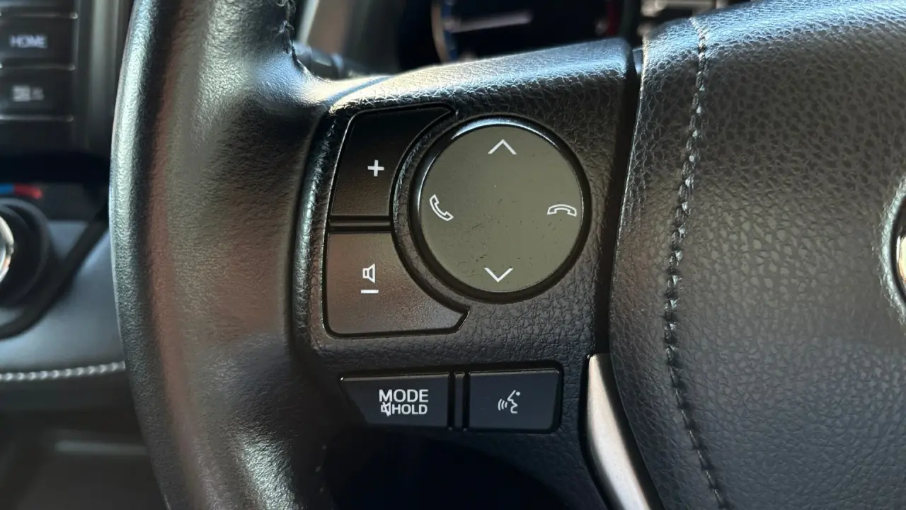 2016 Toyota RAV4 Gallery Image 14