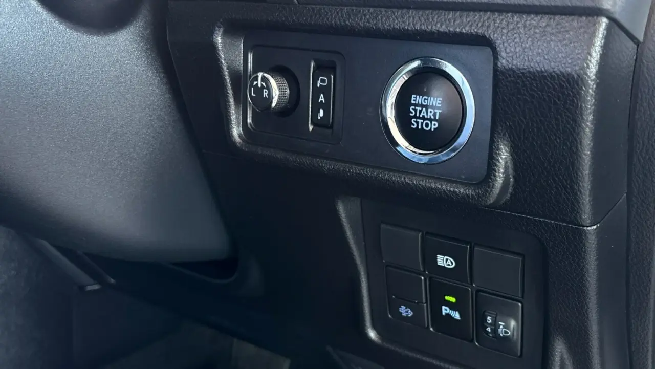 2022 Toyota Prado Gallery Image 16