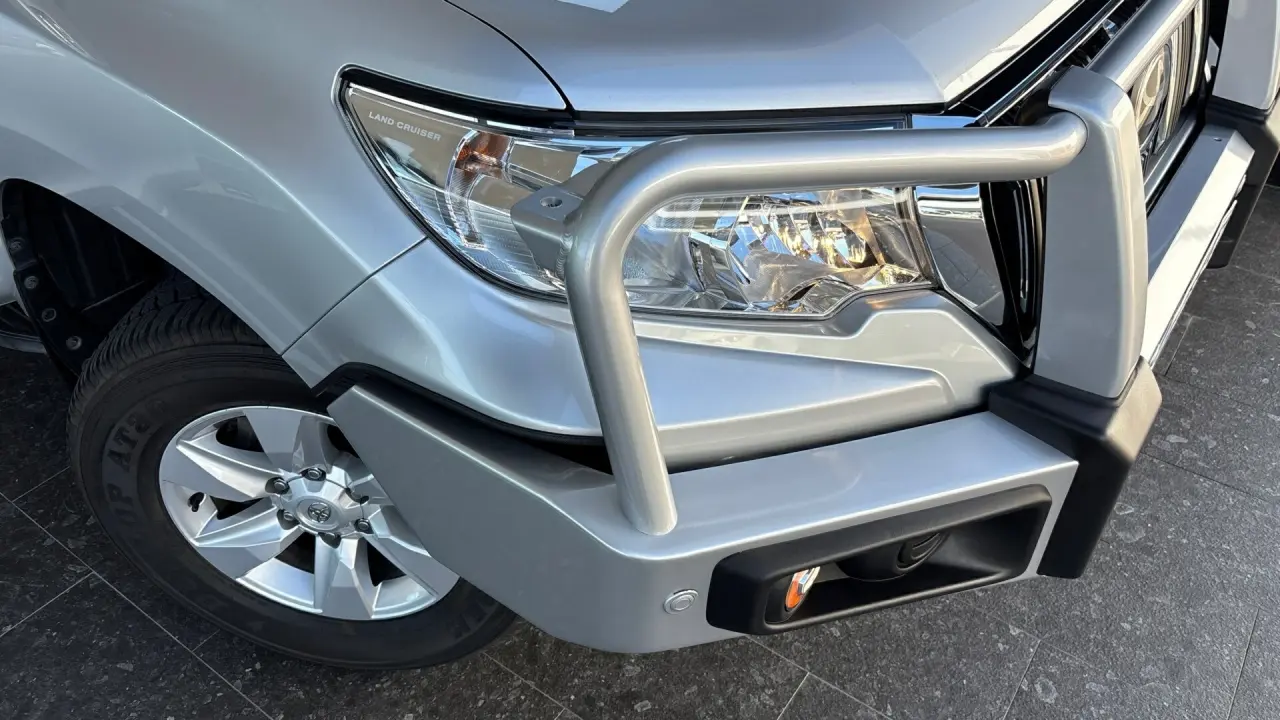 2022 Toyota Prado Gallery Image 3