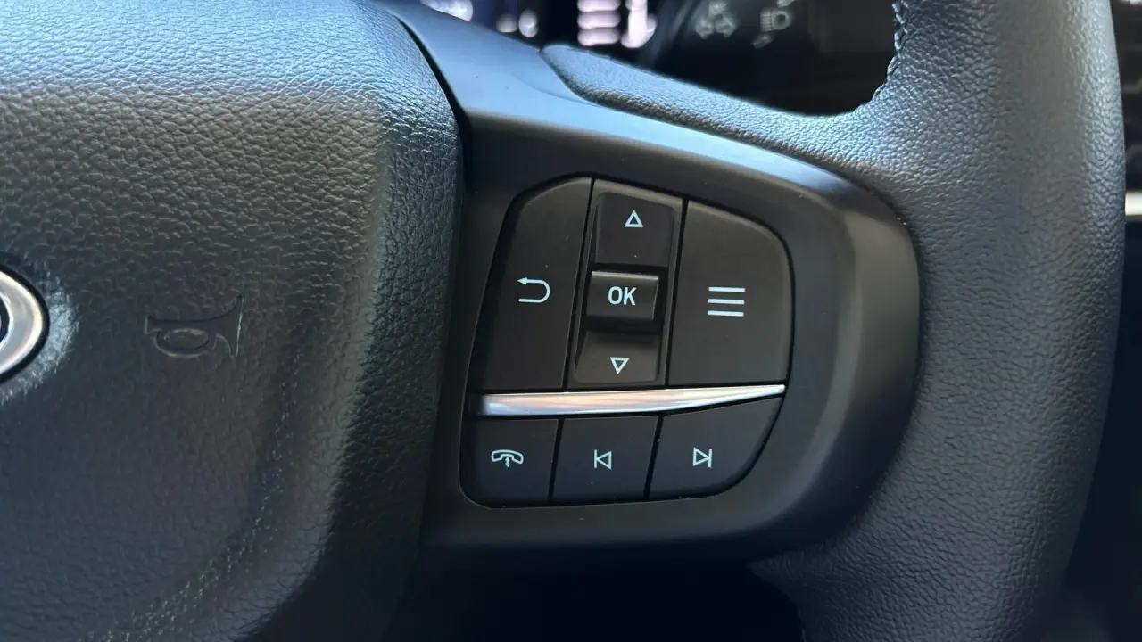 2024 FORD EVEREST Gallery Image 16