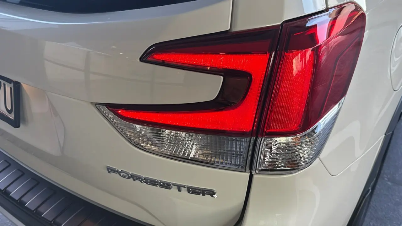 2019 SUBARU FORESTER Gallery Image 7