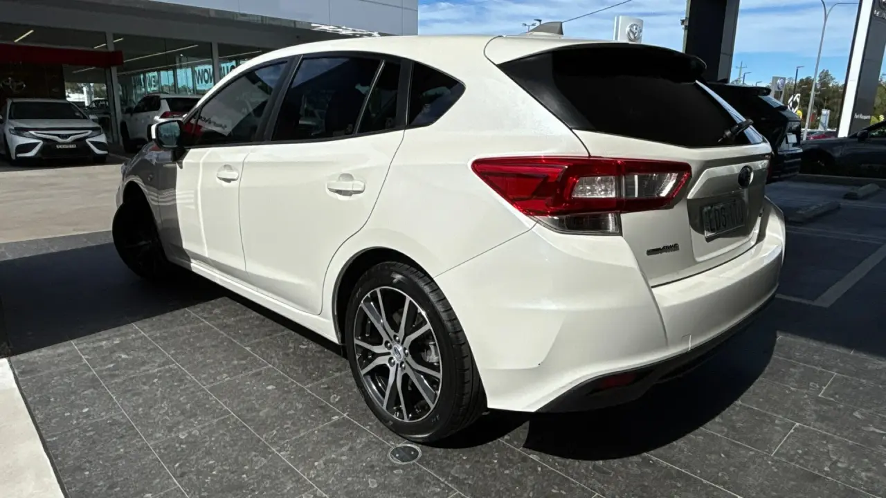 2019 SUBARU IMPREZA Gallery Image 8