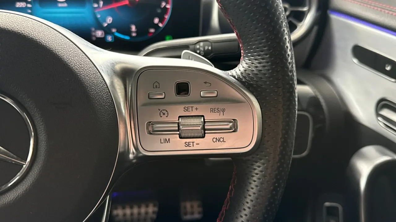 2019 MERCEDES-BENZ CLA Gallery Image 13