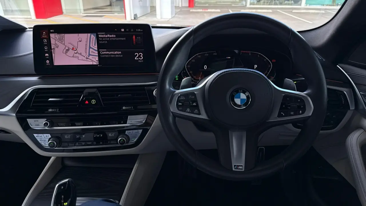 2020 BMW 5 Gallery Image 10