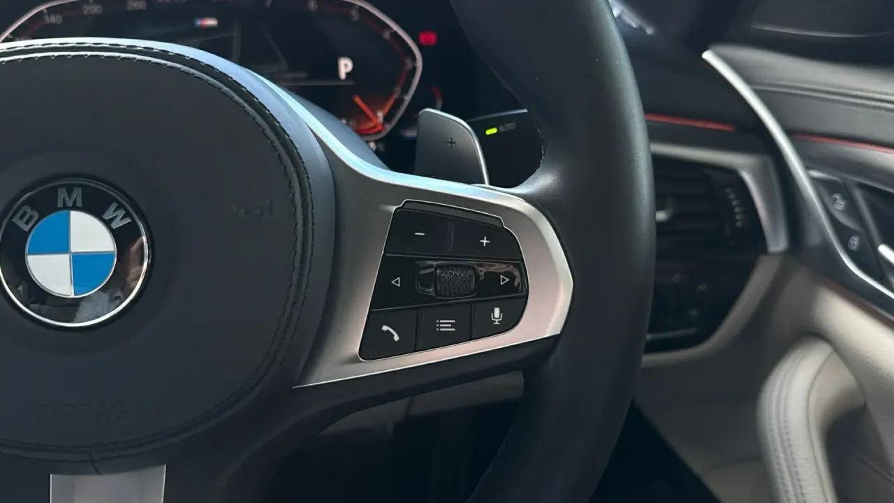 2020 BMW 5 Gallery Image 12