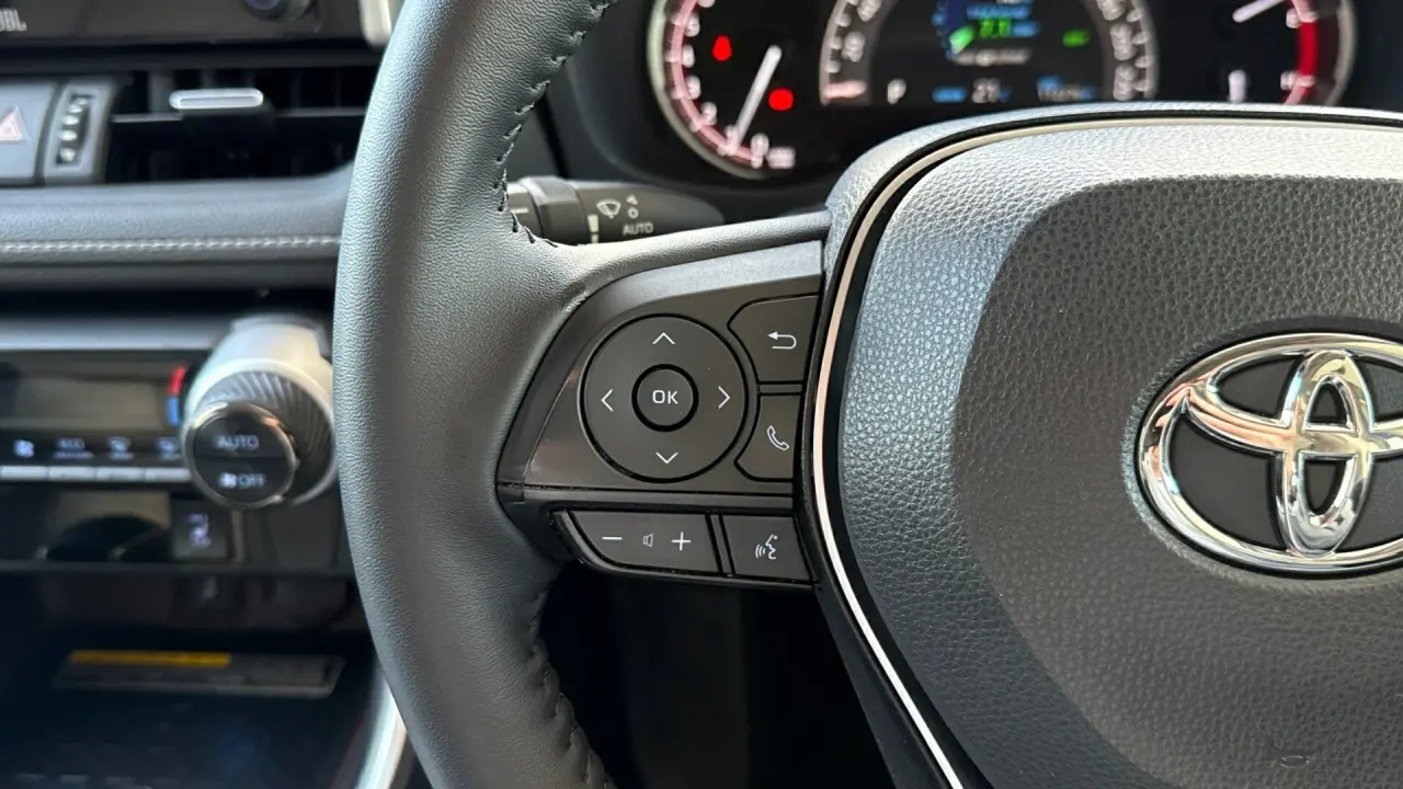 2021 Toyota RAV4 Gallery Image 11