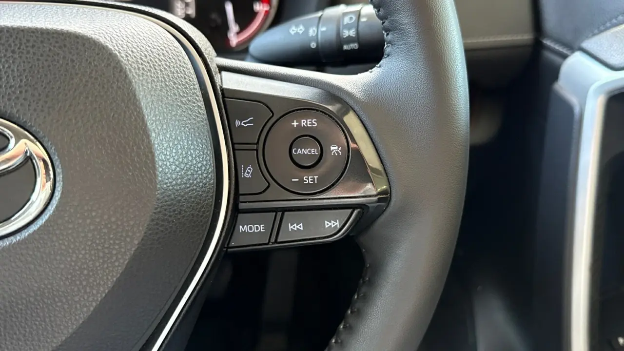 2021 Toyota RAV4 Gallery Image 12