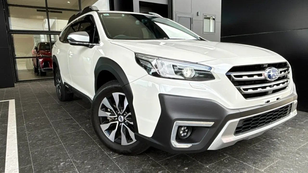 2023 SUBARU OUTBACK Gallery Image 1