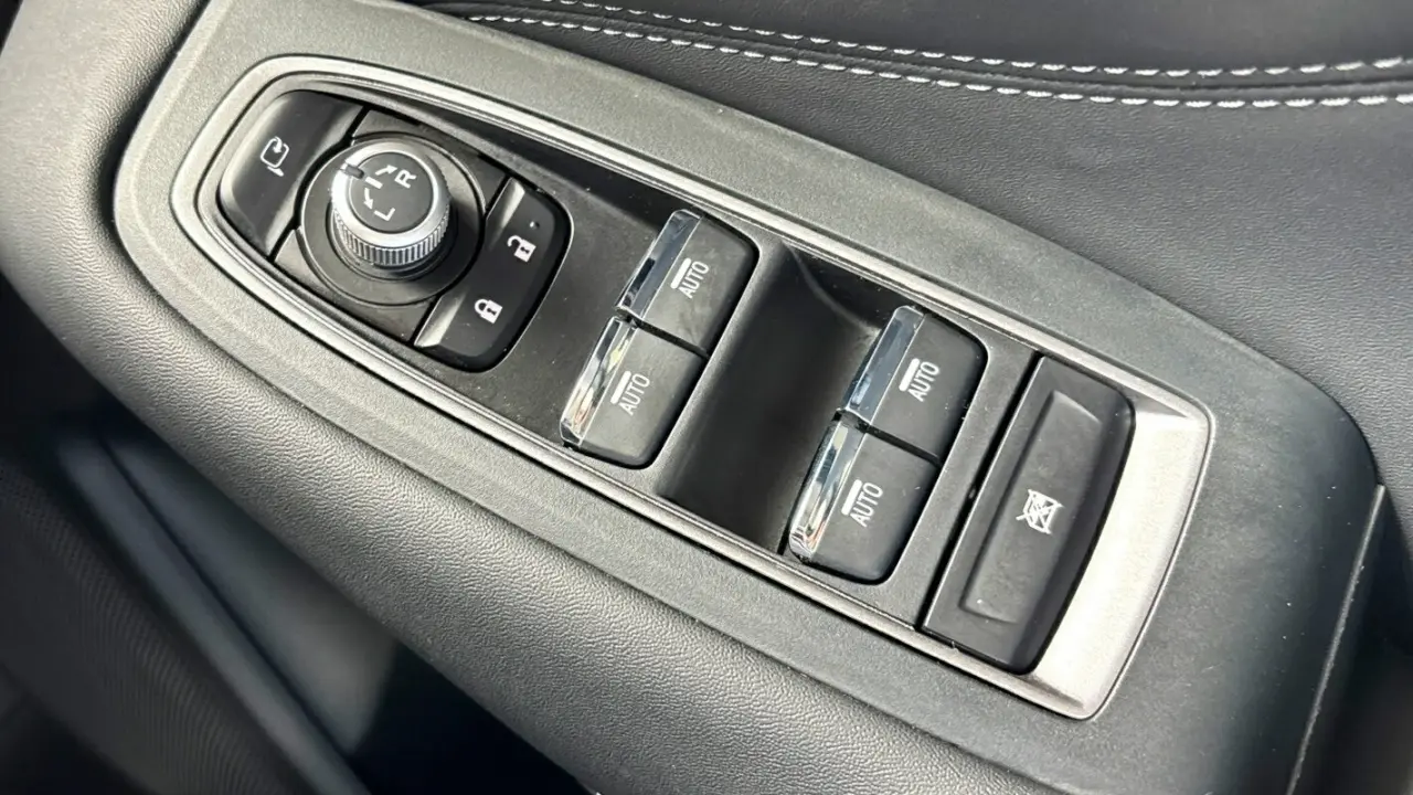 2023 SUBARU OUTBACK Gallery Image 19