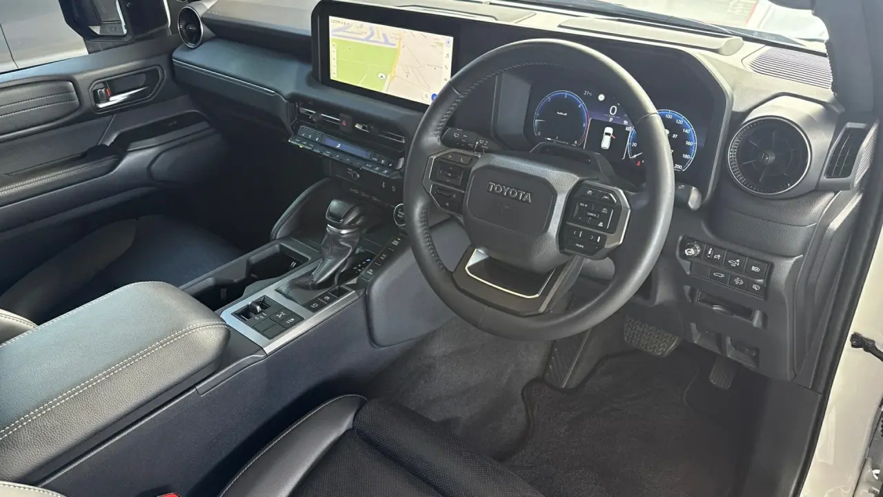 2024 Toyota Prado Gallery Image 11