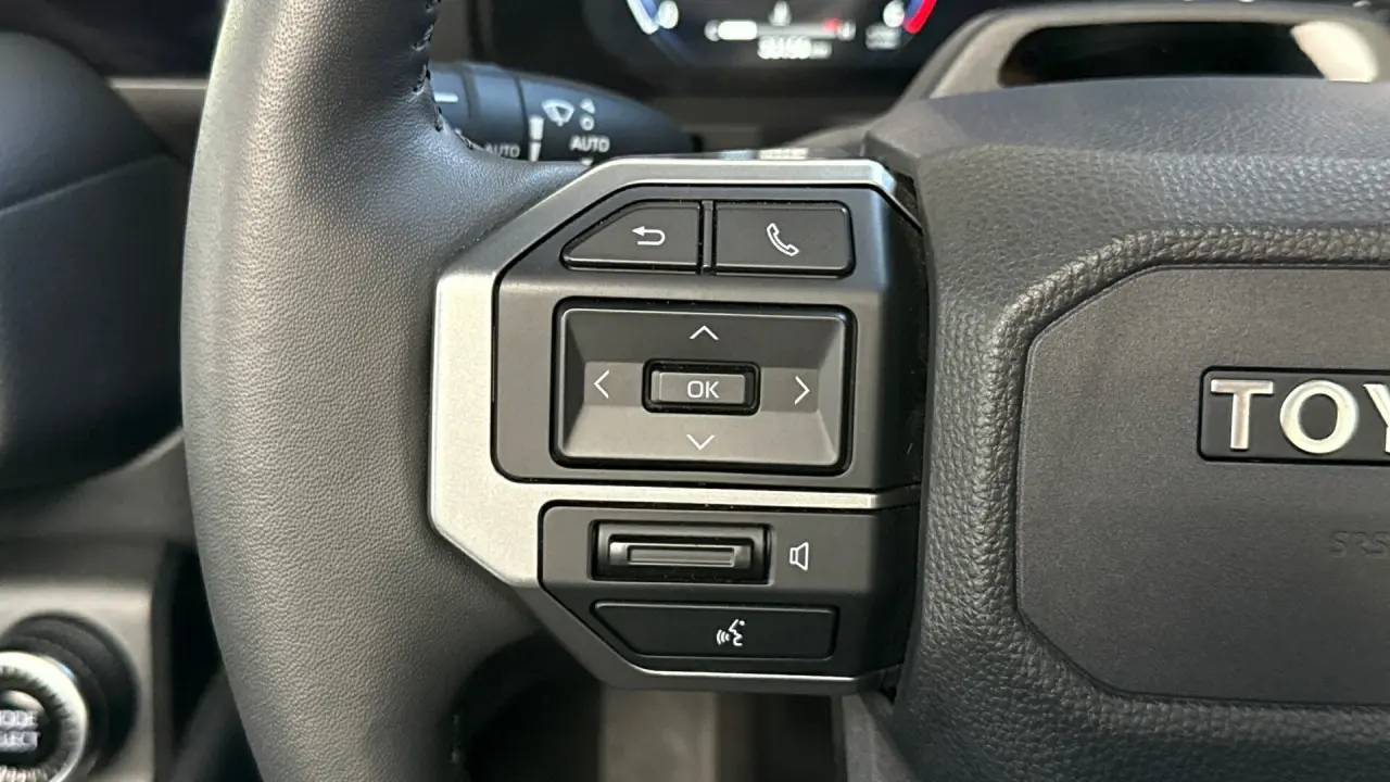 2024 Toyota Prado Gallery Image 13