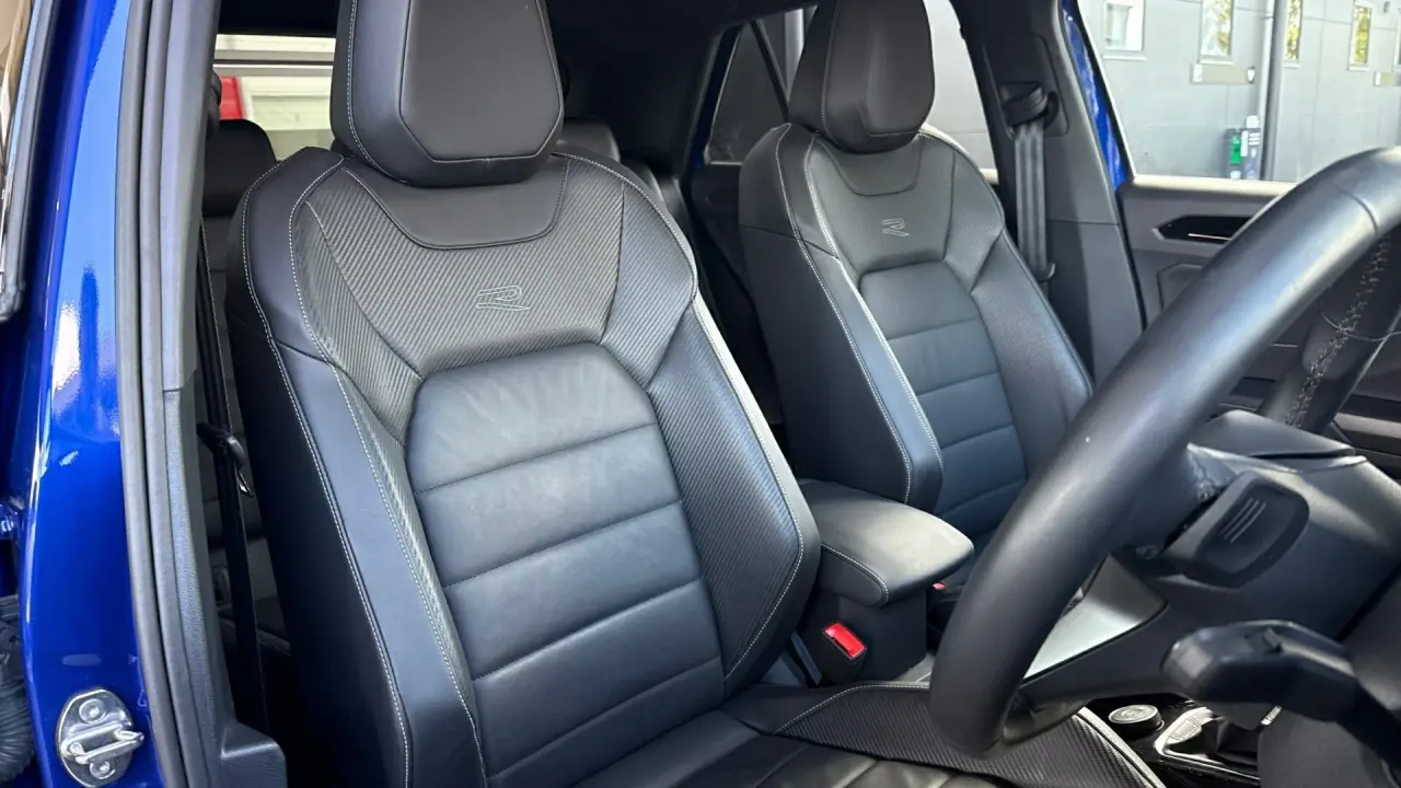 2024 VOLKSWAGEN T-ROC Gallery Image 6