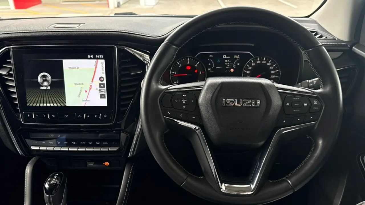 2023 ISUZU MU-X Gallery Image 12