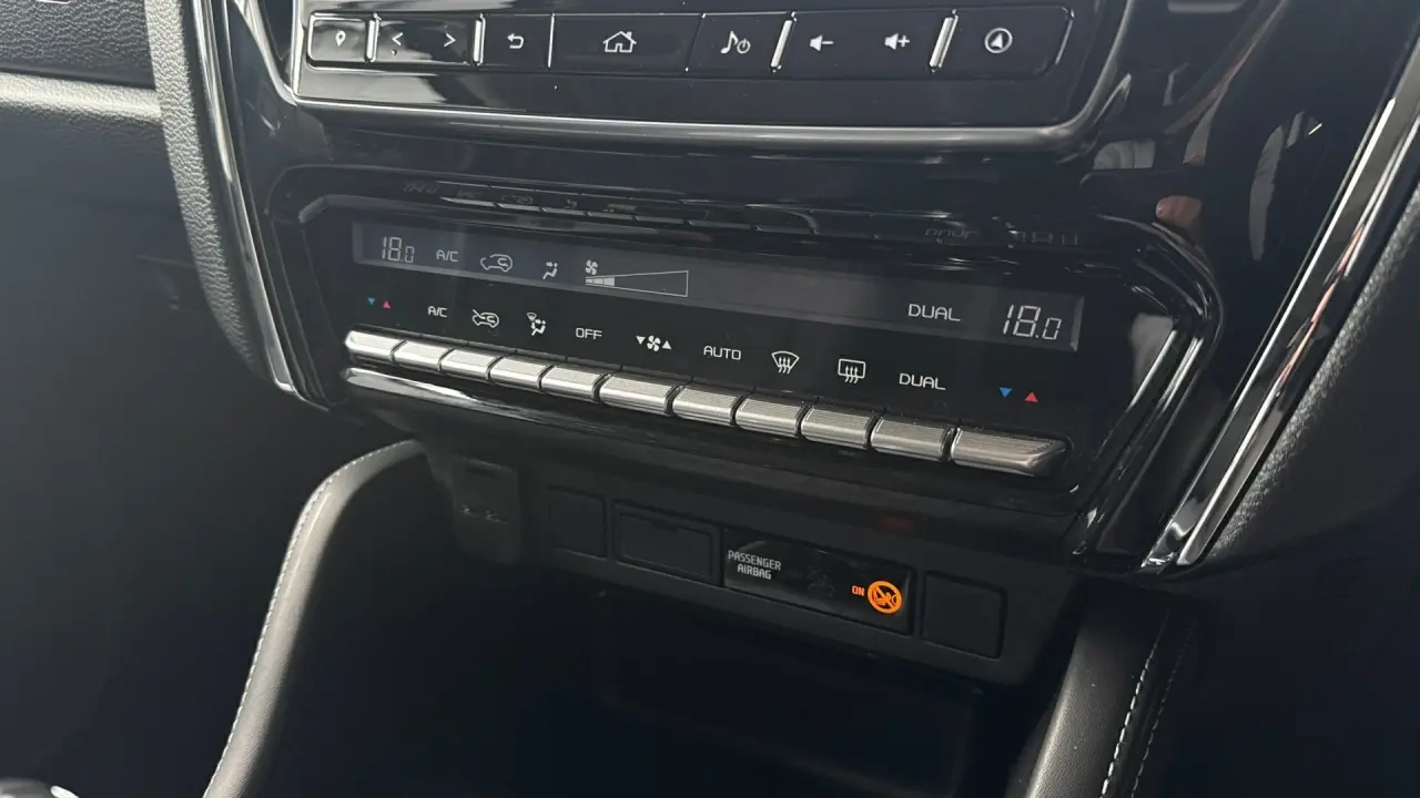2023 ISUZU MU-X Gallery Image 17