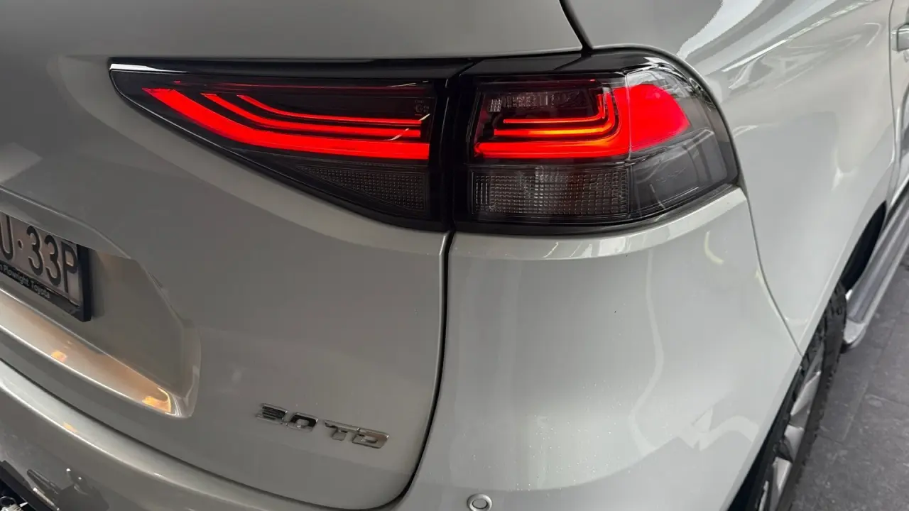 2023 ISUZU MU-X Gallery Image 6