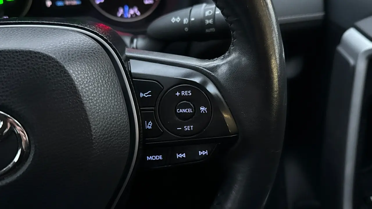 2019 Toyota Rav4 Hybrid Gallery Image 14