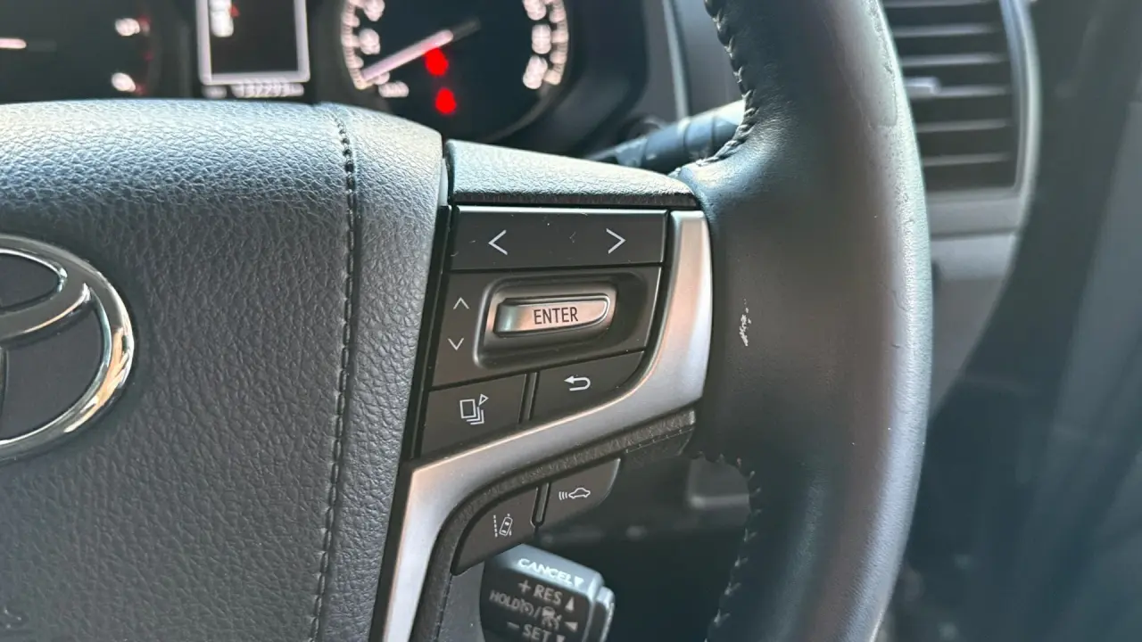 2018 Toyota Prado Gallery Image 10