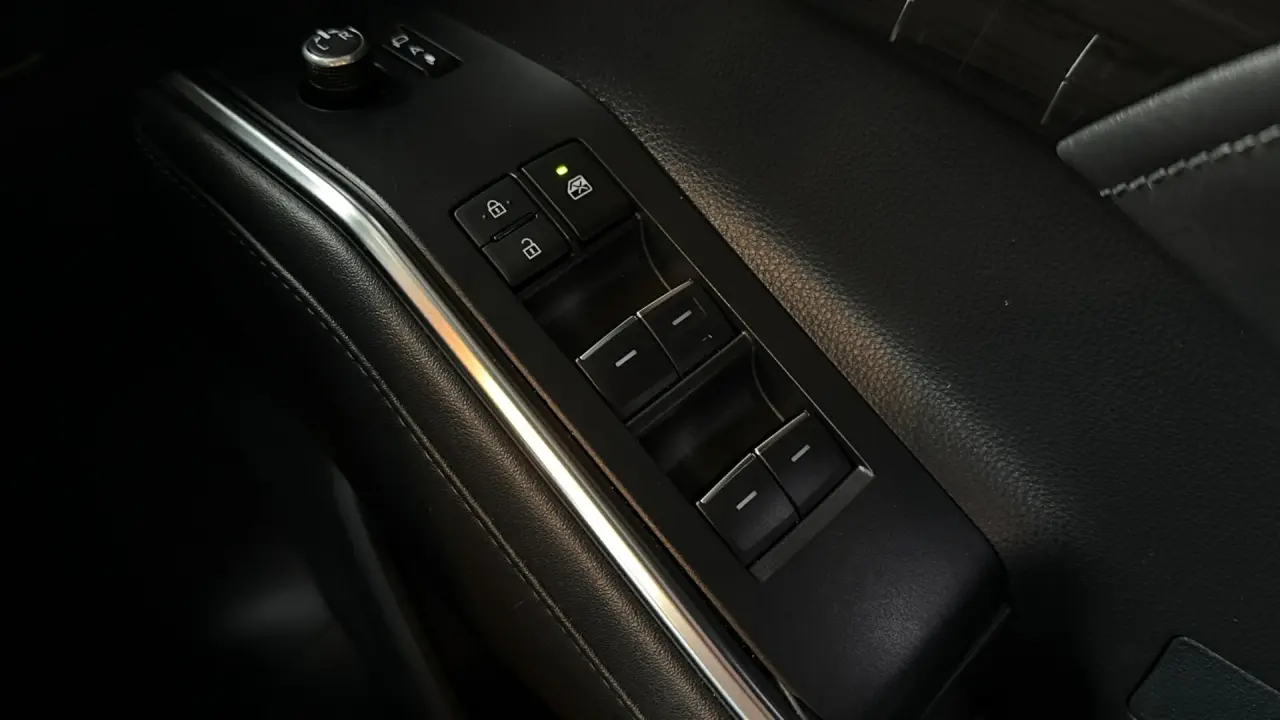 2023 Toyota Kluger Hybrid Gallery Image 16