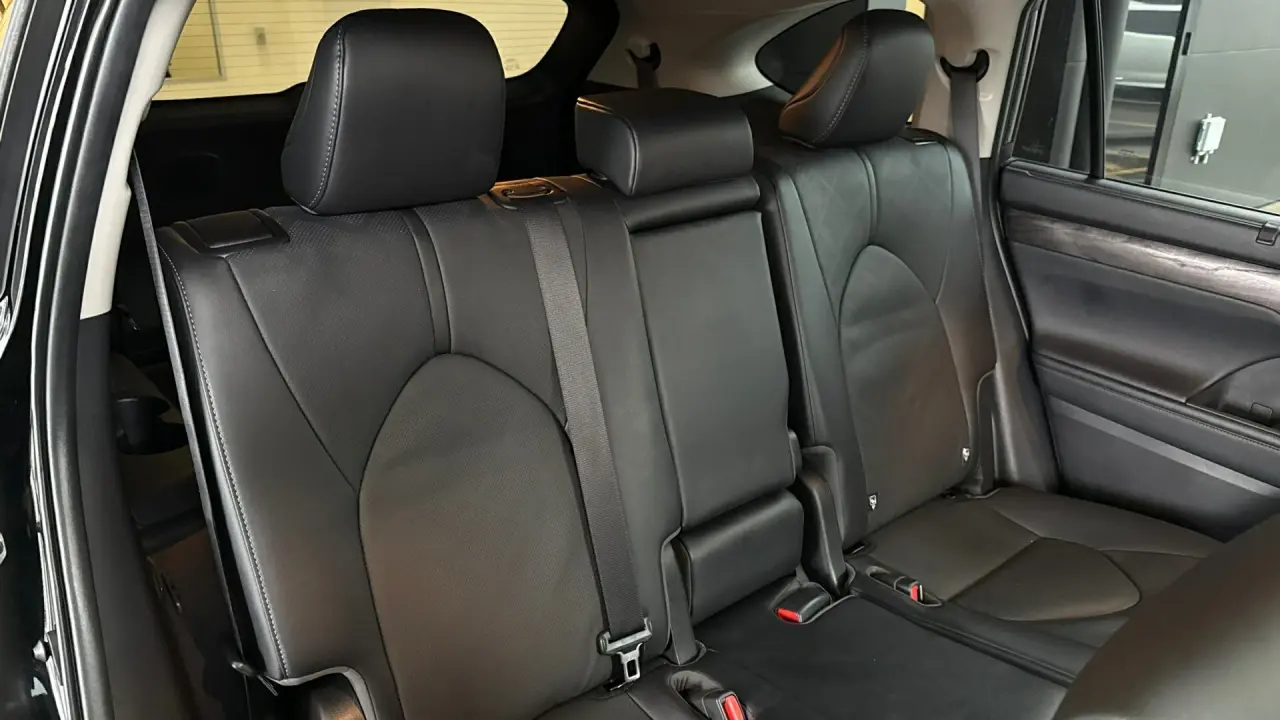 2023 Toyota Kluger Hybrid Gallery Image 6