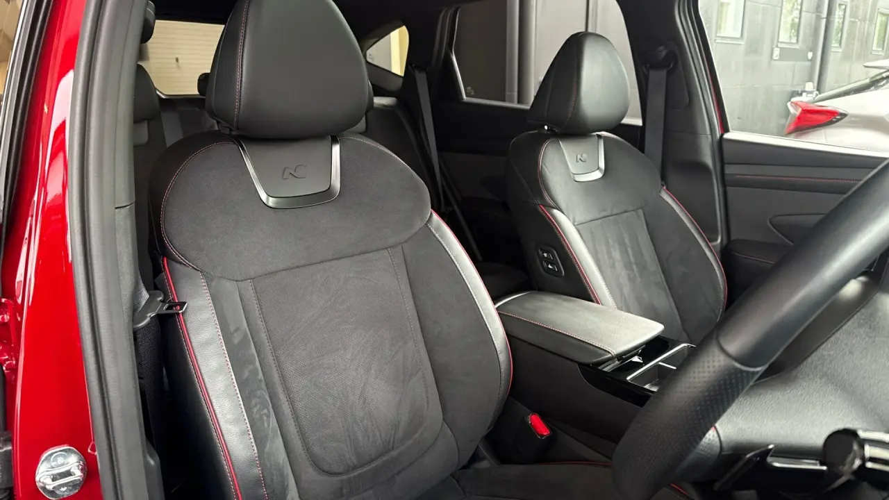 2025 HYUNDAI TUCSON Gallery Image 10