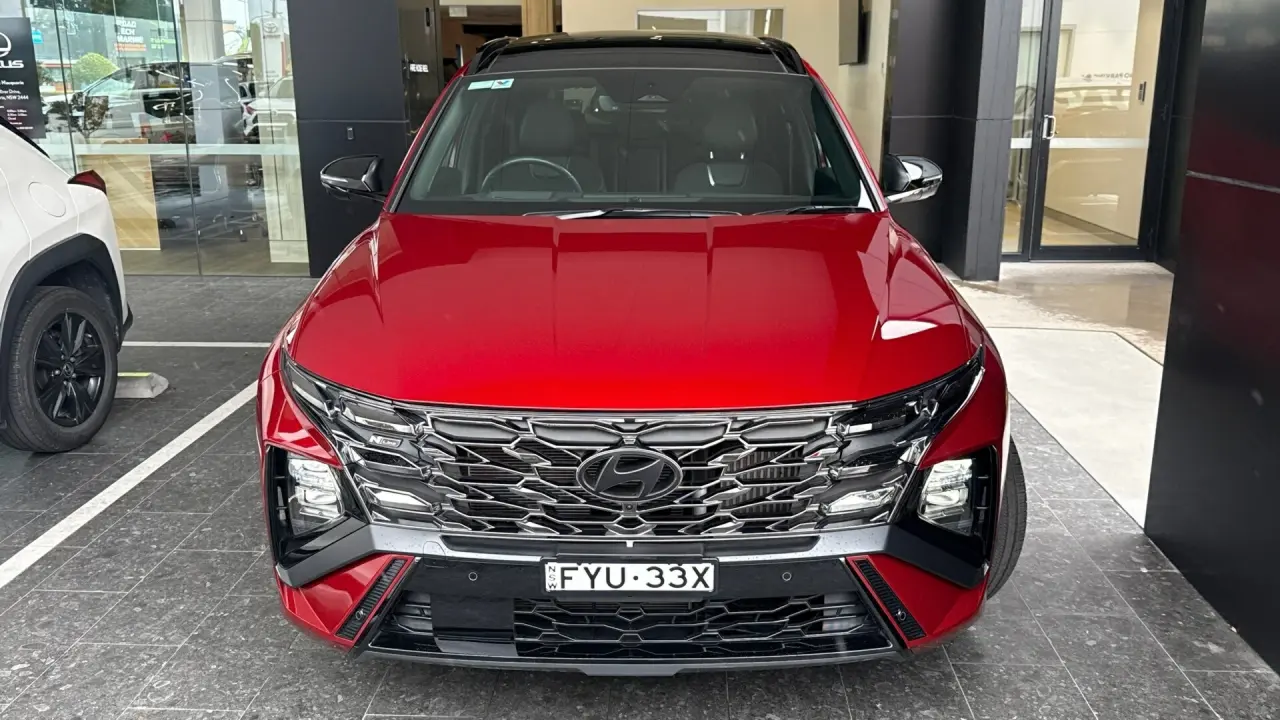 2025 HYUNDAI TUCSON Gallery Image 2