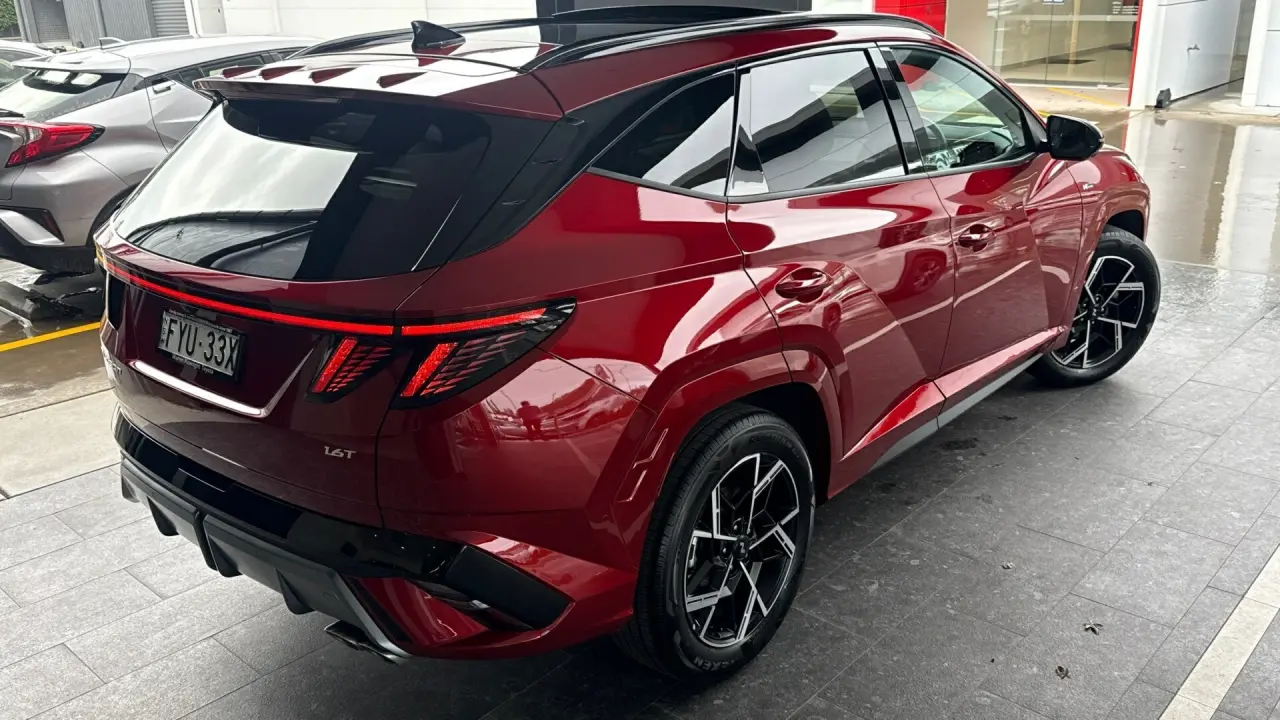 2025 HYUNDAI TUCSON Gallery Image 5